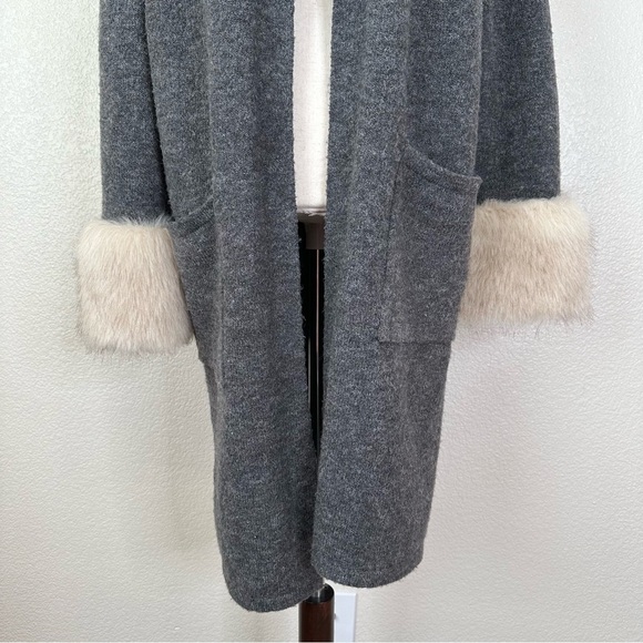 Patrizia Luca Milano Wool Blend Gray Hooded Faux Fur Cuffs Cardigan, Size XL - Picture 3 of 13
